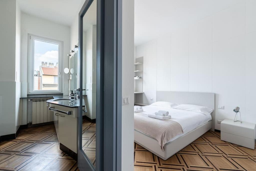 Amazing View From Brera Sancarpoforo9 Apartment Milan Exterior photo